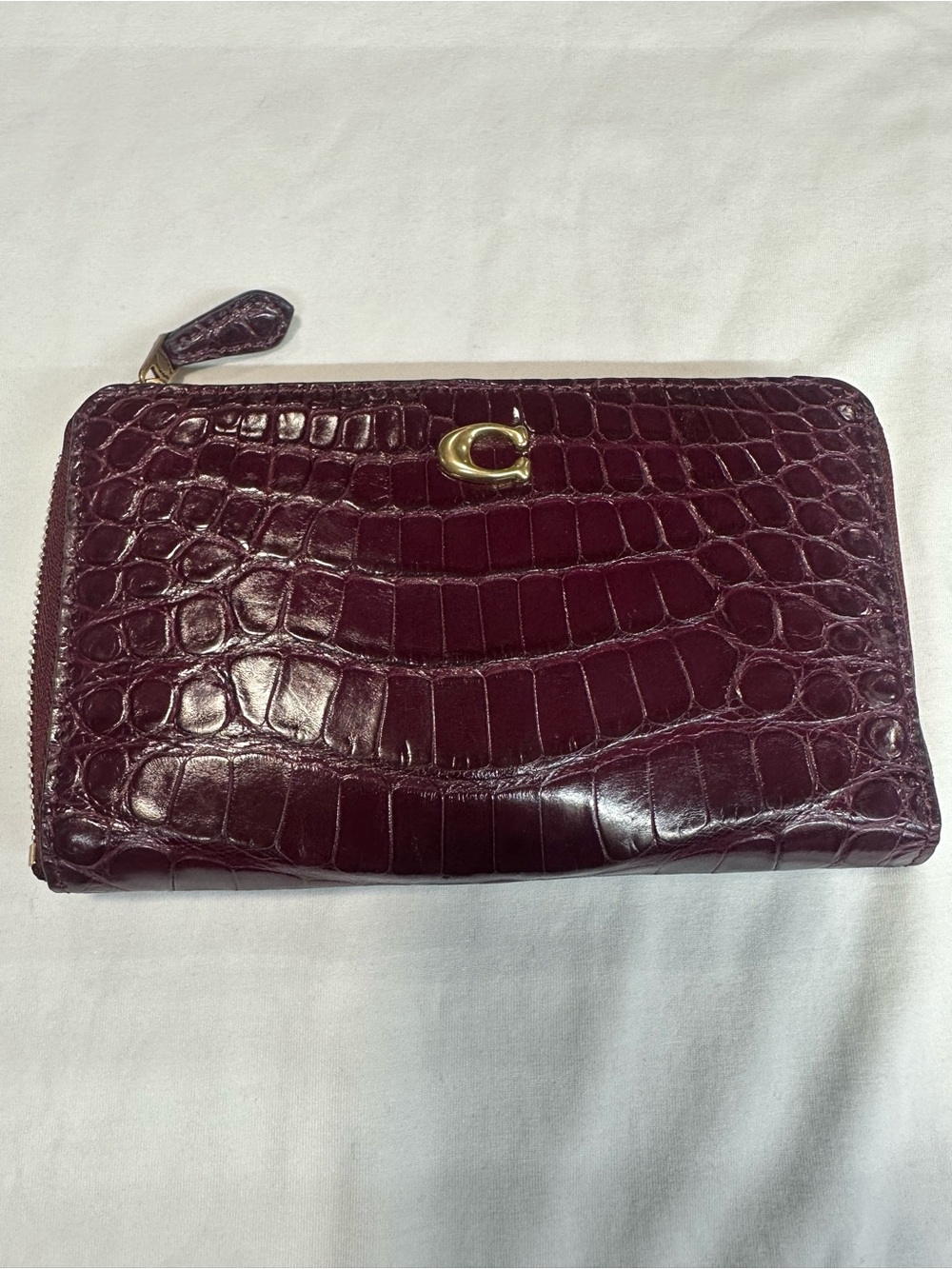 Coach Burgundy Croc Embossed Zip-Around Women's Credit Card Folding Wallet Logo
